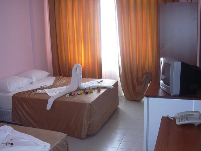 Blue Diamond Alya Hotel Alanya Quarto foto
